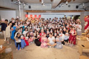 出版パーティに100名の方にご参加いただきました